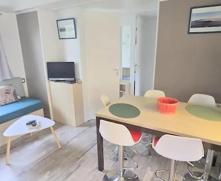 Bungalow-mobilhome - Petit Prix- Ocean -foret -camping 3 Etoiles 캠프장 3*